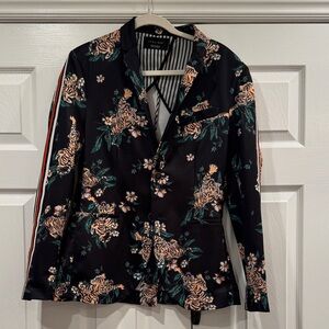 Stunning Zara Floral Tiger Print Blazer